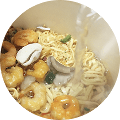 最大90℃まで温度調節が可能。カップ麺などインスタント食品に便利。