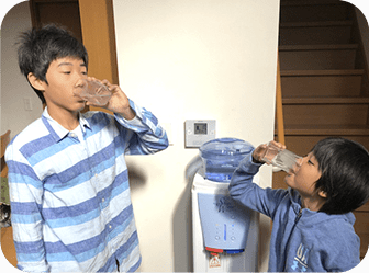 水道水が苦手な子どもたちもゴクゴクおいしく！